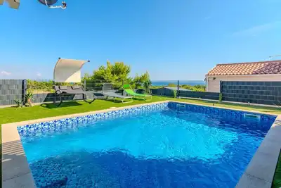 Image de Superbe maison à Vir avec vue sur la.