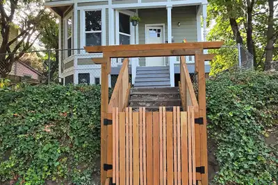 Image de Cozy 3-beds house in Ne Portland. Street Parking only.