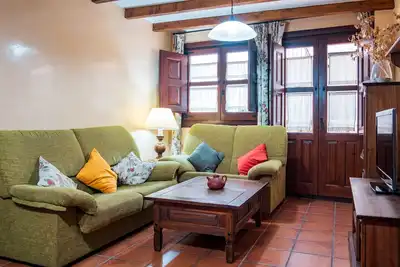 Image de Maison de campagne \"Las Puentes 1\" avec vue sur les montagnes, terrasse privée et Wi-Fi
