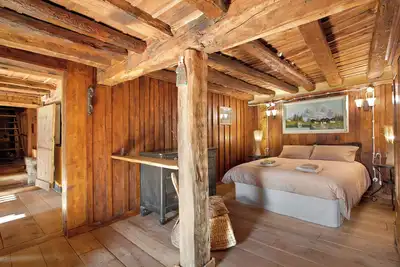 Image de Appartement 'La Taverna Dei Due Gufi' avec vue sur les montagnes, balcon et Wi-Fi