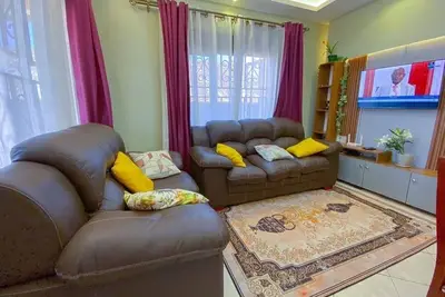 Image de A family-friendly 2\/3 bedroom, 2 bathrooms bungalow in Kampala Uganda