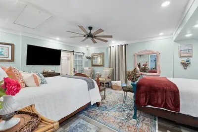 Image de Luxury Country Stay - Indoor heated pool, Spa, Art Studio, Breakfast, Hot Tub