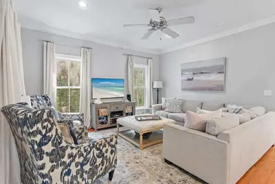 Image de Driftwood Place | Newly Renovated | Bikes
