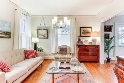 Image de 3 Mi to Augusta National: Historic Home w/ Patio