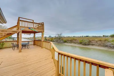 Image de Waterfront Retreat in Rockport w/ Dock Access