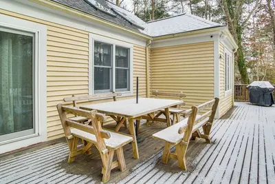 Image de 3 Mi to Beaches & Golfing: Family Gem in Cotuit
