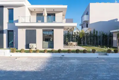 Image de Two - Bedroom Duplex with Garden, Nefeli & Nefeli Luxury Residential Complexes