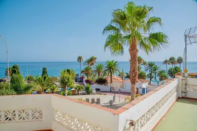 Image de Appartement à proximité des criques de Nerja