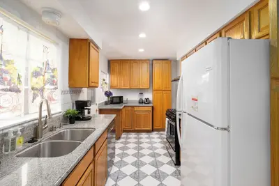 Image de 5 Bd with Natural Lighting, Ac, W/D