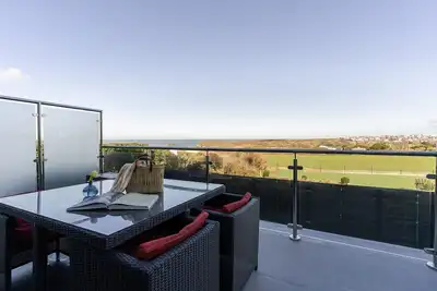 Image de 1 Beachview - apartment in Crantock sleeps 4 guests in 2 bedrooms