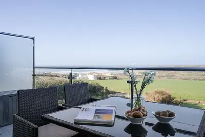 Image de 4 Beachview - apartment in Crantock sleeps 4 guests in 2 bedrooms