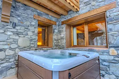 Image de Appartement de luxe avec jacuzzi et terrasse panoramique à Méribel
