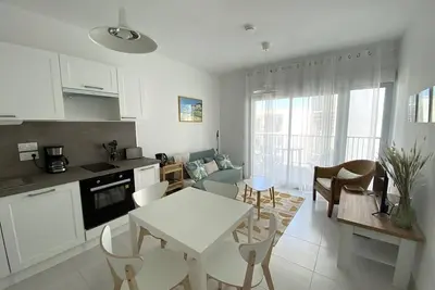 Image de Royan T2 2* avec Balcon et Parking à 250m de la Plage
