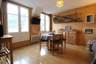 Duplex centre Luchon 4 pers, balcons, parking privé