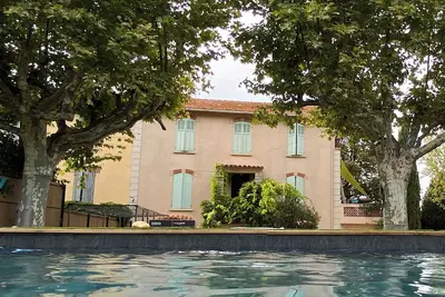 Image de Superbe villa (piscine, terrasse) aux portes d'Aix
