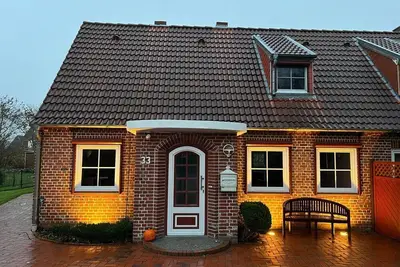 Image de Three girls house