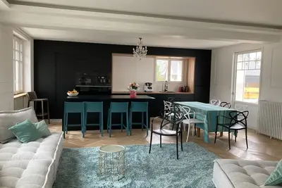 Image de Appartement duplex, plein centre, Ă 30 secondes de la plage, quartier Casino