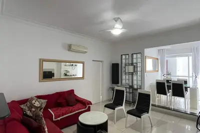Image de Elegant Apartment in Copacabana – Just 1 Corner from the Beach!