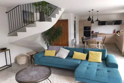 Image de Maison avec piscine en pleine nature provençale