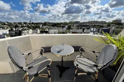 Image de Appartement calme et ensoleillé avec vue exceptionnelle sur Paris - 4 personnes