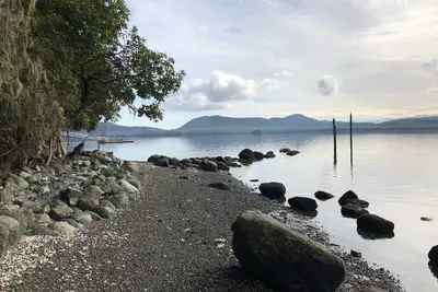 1-2 Waterfront Cottage Units with Beach Access - Sleeps up to 6 guests