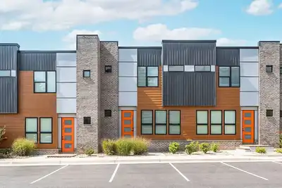 Image de Modern Townhome Near Liberty University with Luxe Amenities