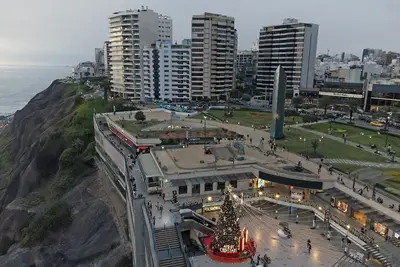 Image de Elegant Ocean view apartment in fabulous Miraflores with in Marriot's location.
