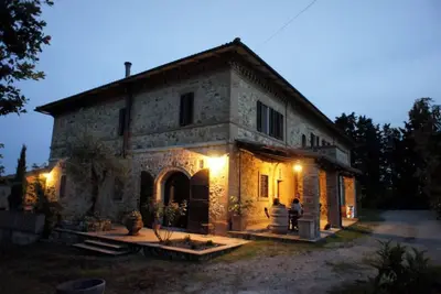 Image de Appartement 'Casa Di Campagna Vicino Siena' avec piscine partagée, Wi-Fi et climatisation