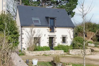 Image de Maison de vacances 'Le Penty - Proche Plages Et Centre' avec terrasse privée, jardin et Wi-Fi