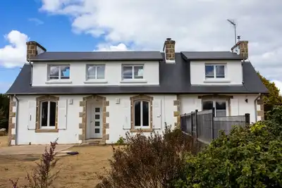 Image de Maison de vacances 'Ti Ma Zud' avec terrasse privée, jardin partagé et Wi-Fi