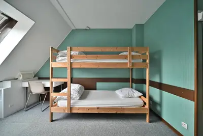 Image de Maison d'hôtes 'La Seize - Chambre 4 Personnes' avec vue sur la montagne, terrasse et jardin privé