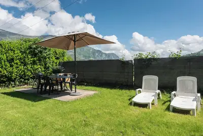 Image de Appartement 'Mont De Gez' avec vue sur les montagnes, jardin partagé et Wi-Fi