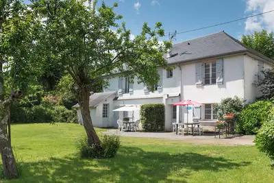 Image de Appartement \"Pibeste\" avec vue sur les montagnes, jardin partagé et Wi-Fi
