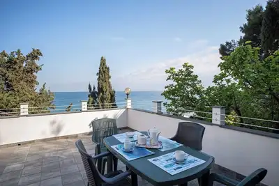 Image de Appartement 'Alba Marina' avec vue sur la mer, terrasse privée et Wi-Fi
