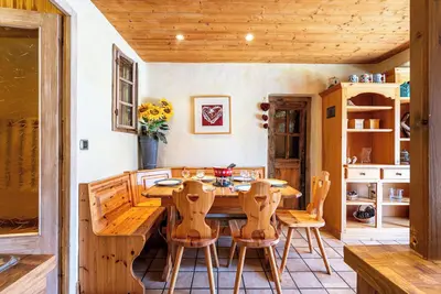 Image de Appartement 'Roméo' avec vue sur les montagnes, terrasse privée et jardin partagé