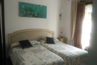 Image de Chambre \"Habitación 1\" avec piscine privée, Wi-Fi et climatisation