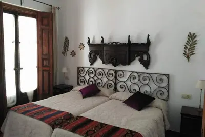 Image de Chambre \"Habitación 2\" avec jardin privé, Wi-Fi et climatisation