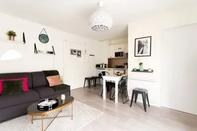 Image de Appartement d'une chambre près de l'aéroport