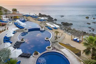 Image de 2br Villa condo-style - kitchen sitting/dining area private balcony plunge pool