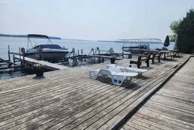 Image de 4 season cottage by Balsam Lake - 3 bedroom 2 Bathroom