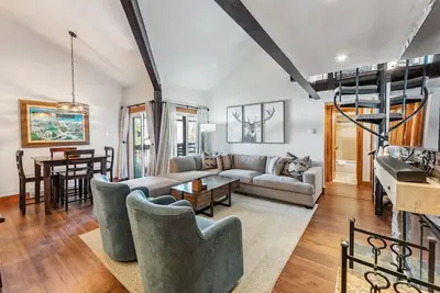 Image de Cozy Mountain Condo Minutes from Keystone Resort with Pool & Hot Tub