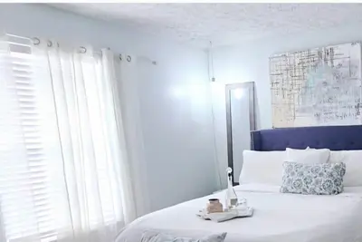 Image de Luxurious 1-bedroom Condo just 11 min from Downtown Columbus Washer/Dry WiFi, Ac