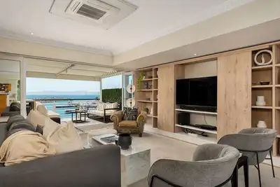 Image de Spacious Luxury Apartment, Waterfront