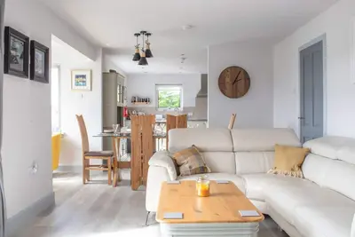 Image de Magnifique maison de vacances privée pour 6 personnes avec Wifi, Tv, patio et parking