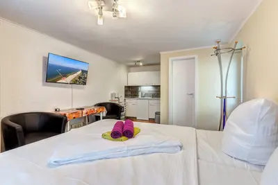 Image de Small 25 sqm 1 room apartment in the Baltic Sea spa Ahlbeck, Wlan, close to the beach