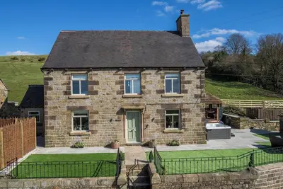 Image de Hollydale, pet friendly, luxury holiday cottage in Leek