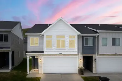 Image de *No Chores* | Incredible Family Retreat!