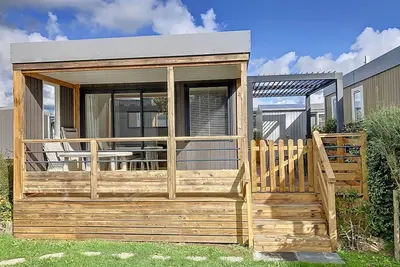 Image de Mobil-home Grand Confort, 4 pers, 2 ch, Piscine chauffée, Wifi, Animaux, Parking