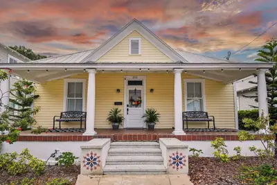 Image de Happy Shack Ybor City-Historic District-Steps to 7th Ave