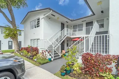 Image de Modern Chic Getaway - Sleeps 11 - Palmwavestays